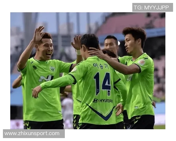 全北现代迎战水原三星强强对决引爆韩职足赛场激情 全北现代迎战水原三星强强对决引爆韩职足赛场激情